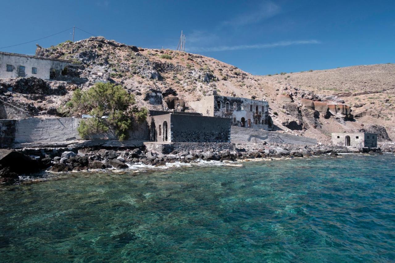 My Old Stone House In A 2 000 Sqm Private Garden With Fab Glamping Tent Mandrákion Dış mekan fotoğraf